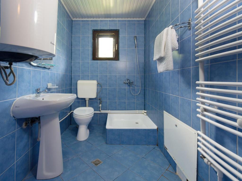 Pensiunea Bobu Hotel Izvoru Muntelui Buitenkant foto