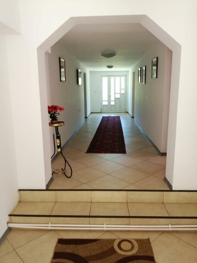 Pensiunea Bobu Hotel Izvoru Muntelui Buitenkant foto